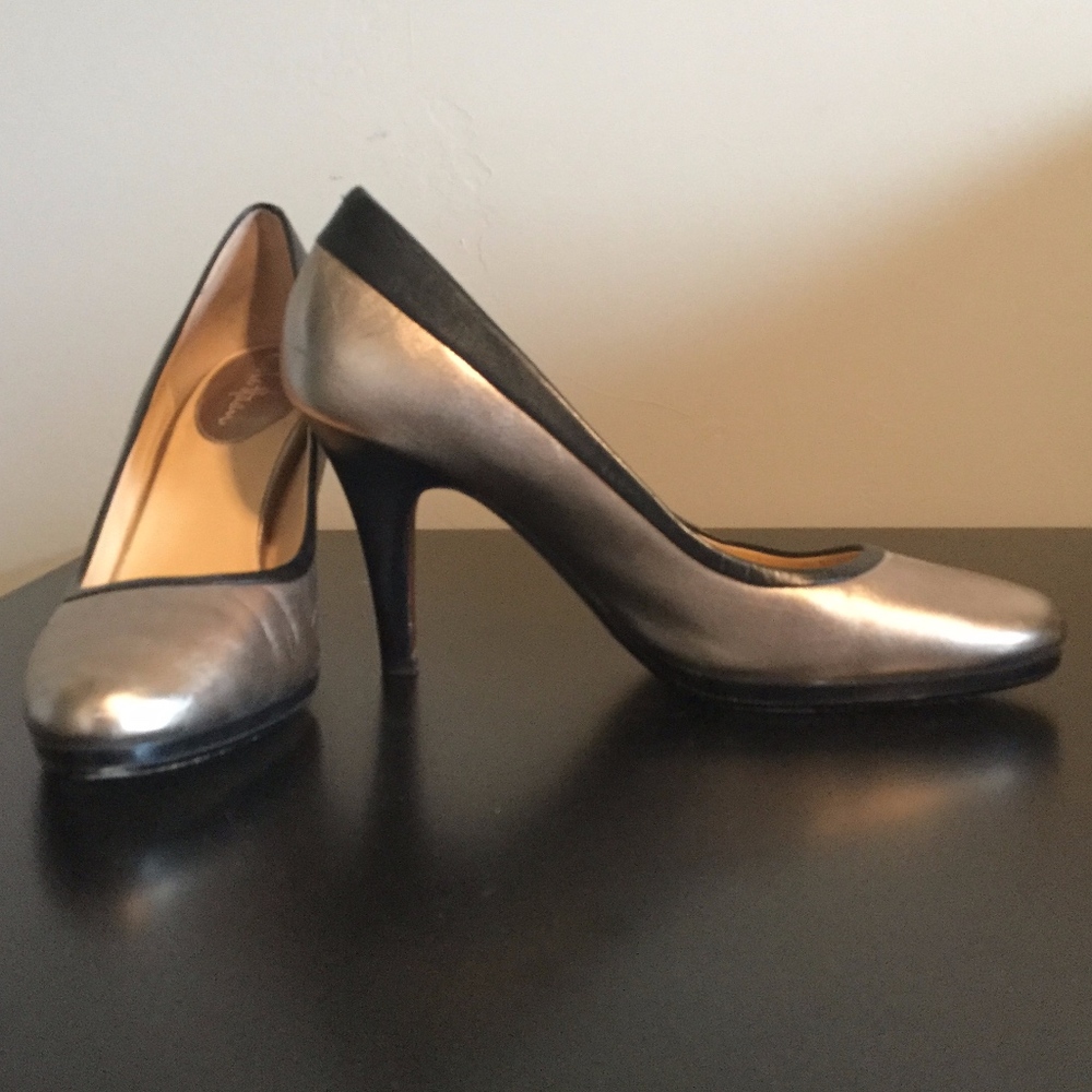 Cole Haan Gold and Black Heels 10B